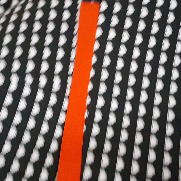 Rachel Roy I Heart You Black White shorts sz 12 2 front pockets waist 32 inches - Picture 4 of 6